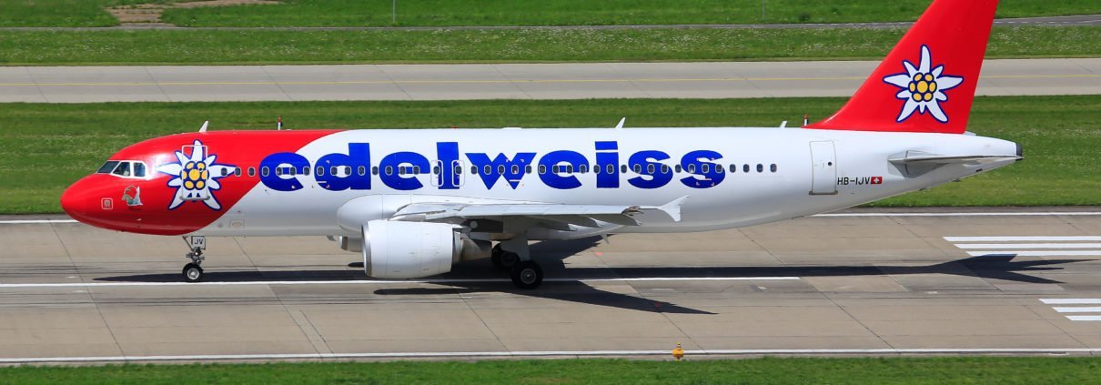 Edelweiss A320 First Officers