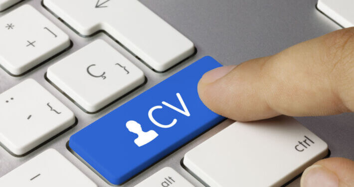 How to design a CV for an airline pilot application