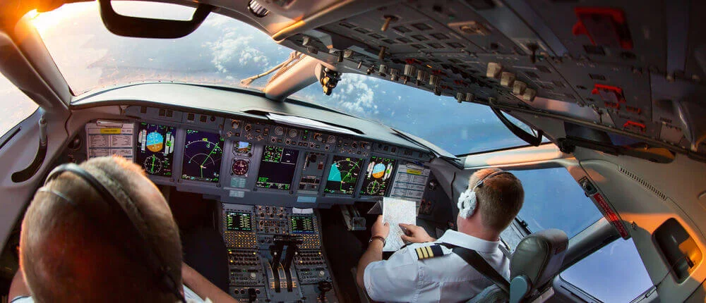 Integrated vs Modular Flight Training The differences in integrated and modualr flight training explained