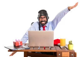 A guide to putting together your online application for an airline pilot job