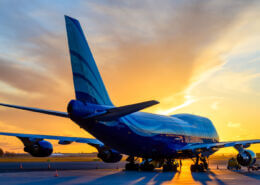 A look at the total weight of a Boeing 747 Jumbo Jet