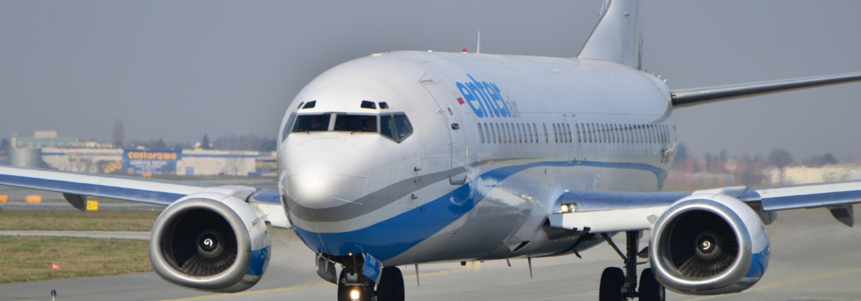 Enter Air First Officer Boeing 737 aircraft
